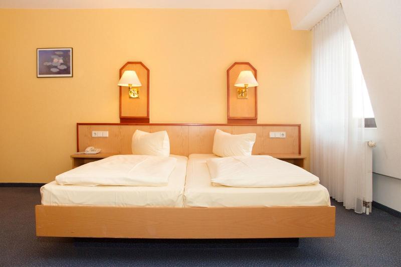Montana Hotel Na Rnberg West - Oda