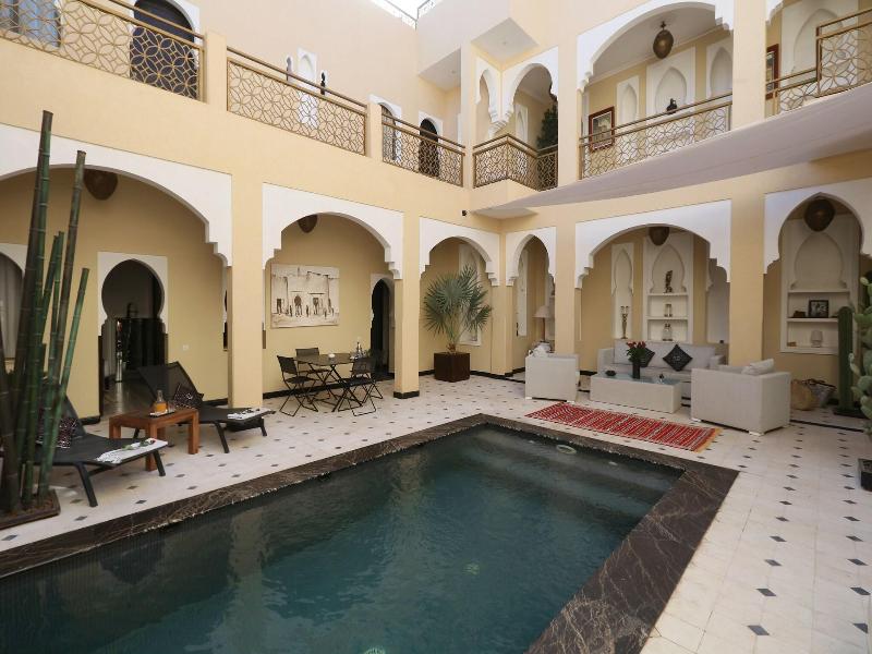 Riad Faraj - Havuz