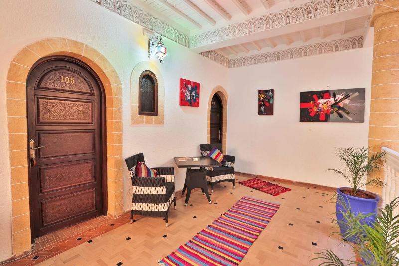 Riad Nakhla - Lobi