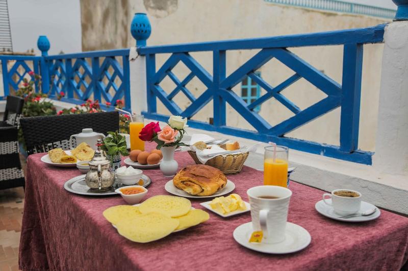 Riad Nakhla - Restoran