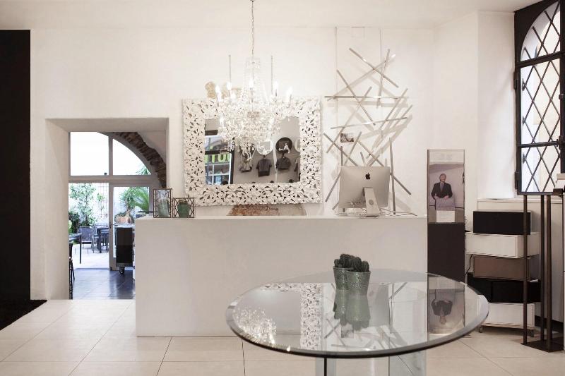 Caffa Dell Arte Boutique Rooms - Lobi