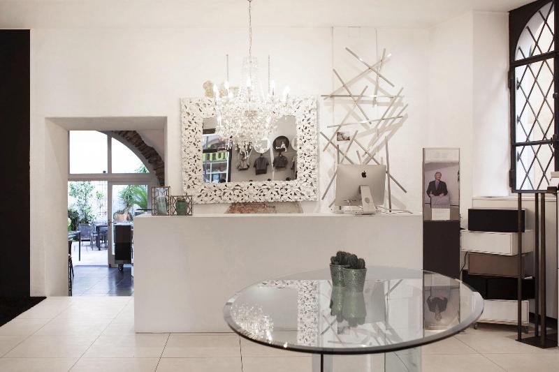 Caffa Dell Arte Boutique Rooms - Lobi