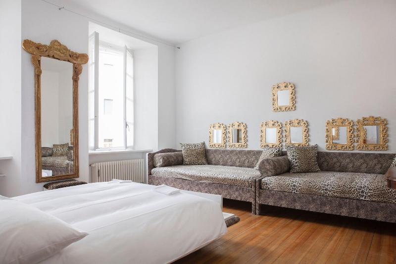 Caffa Dell Arte Boutique Rooms - Oda