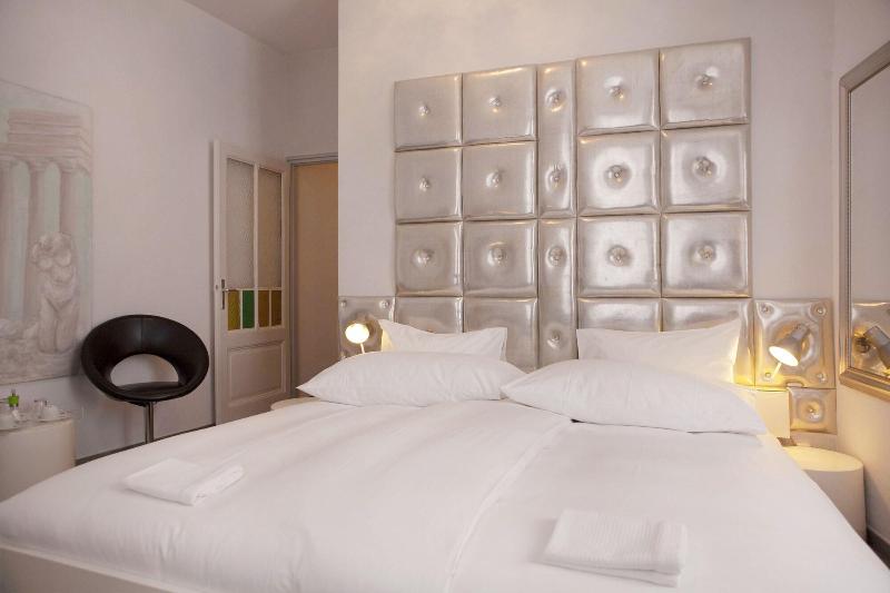 Caffa Dell Arte Boutique Rooms - Oda