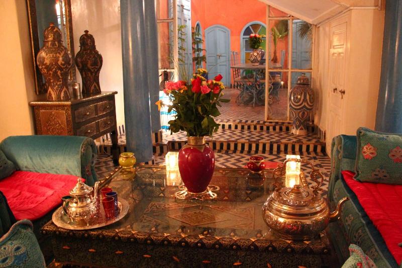 Riad Persephone - Genel