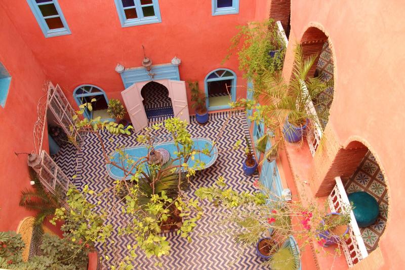 Riad Persephone - Genel