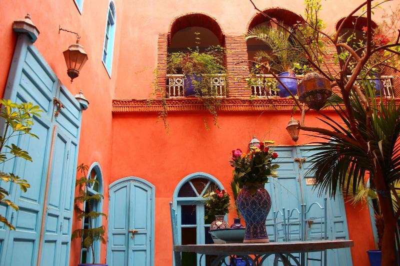 Riad Persephone - Genel