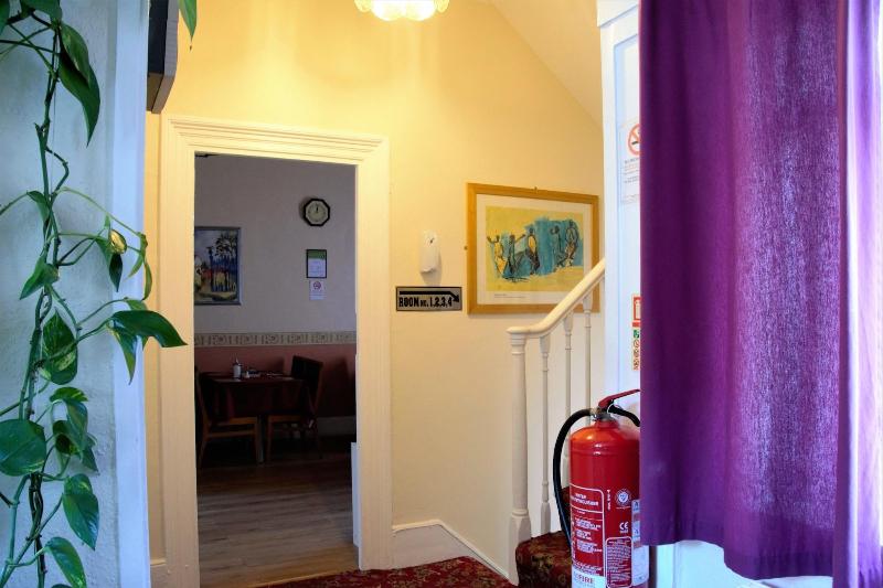 Bow Guest House - Lobi