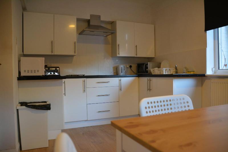 Bow Guest House - Oda