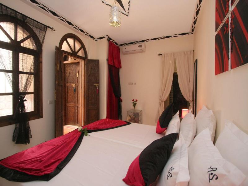 Riad De La Semaine - Oda