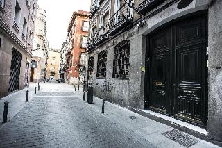 Hola Rooms
