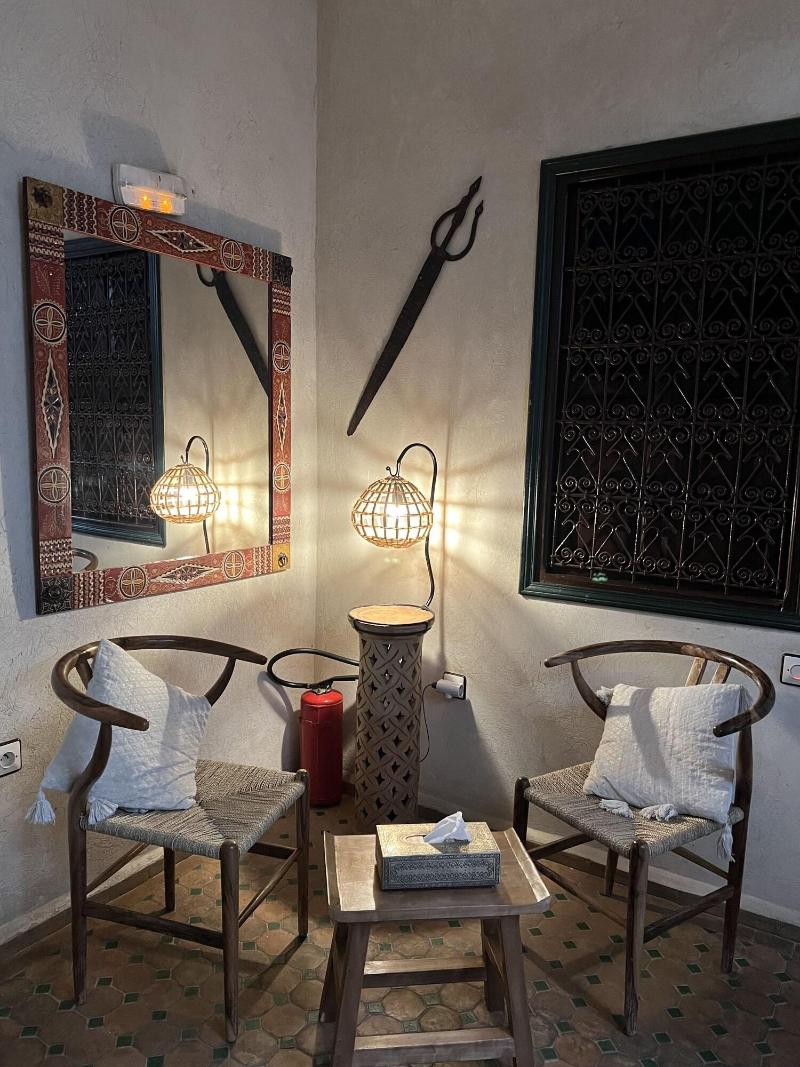 Riad Andalla - Lobi