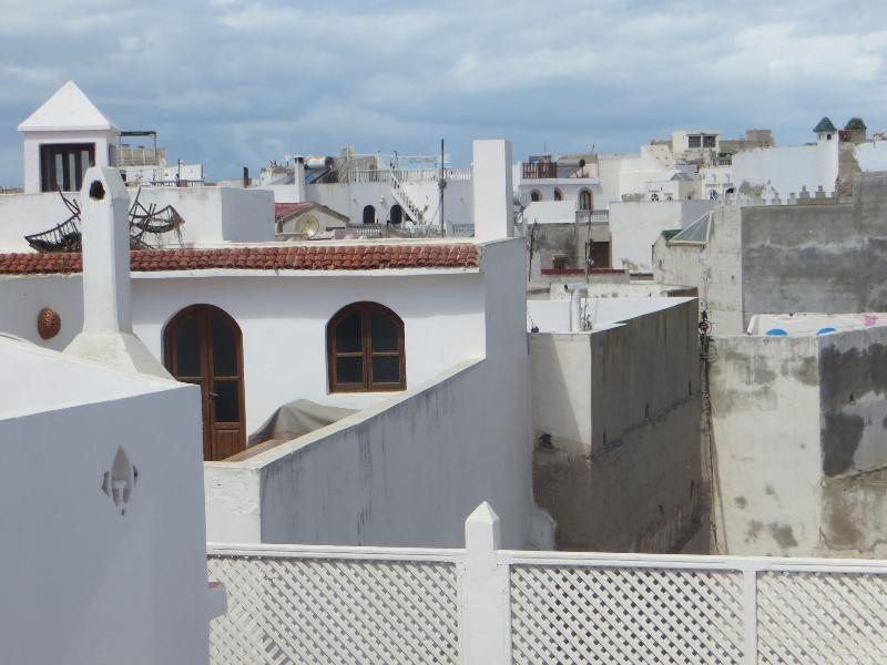 Riad Gloria - Genel