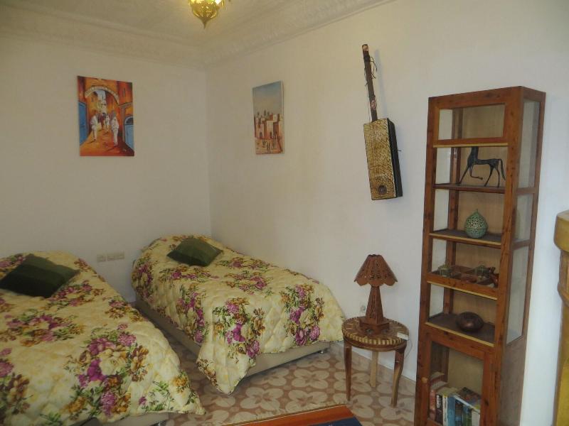 Riad Gloria - Oda