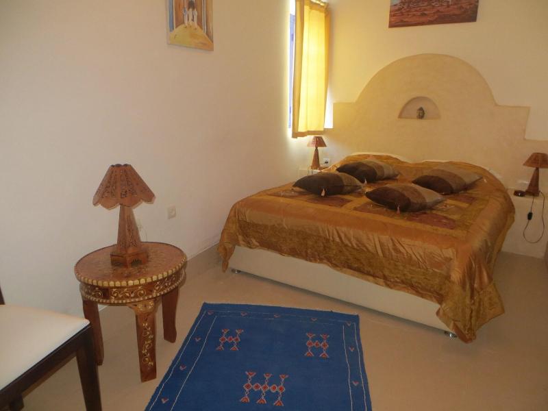 Riad Gloria - Oda