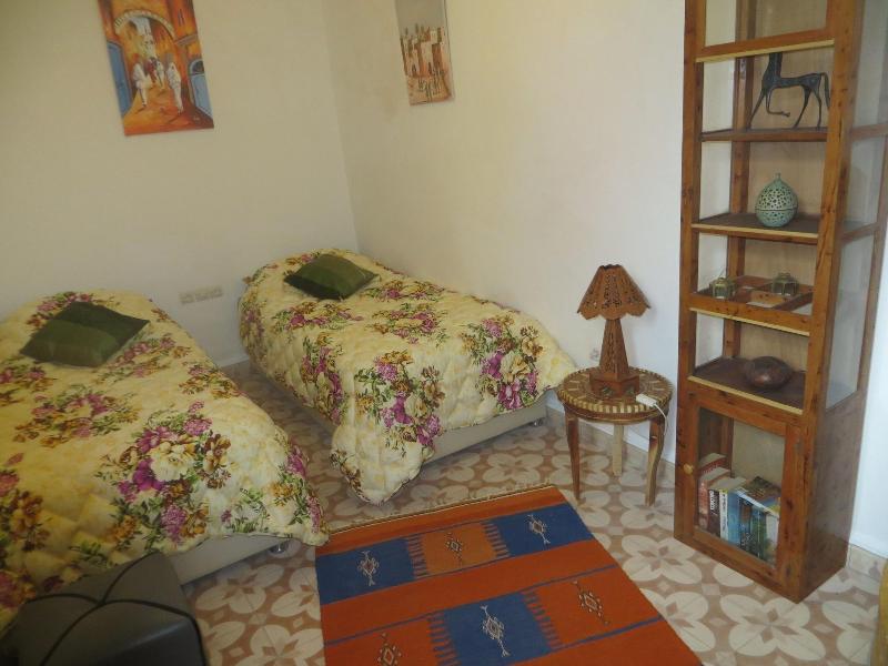 Riad Gloria - Oda