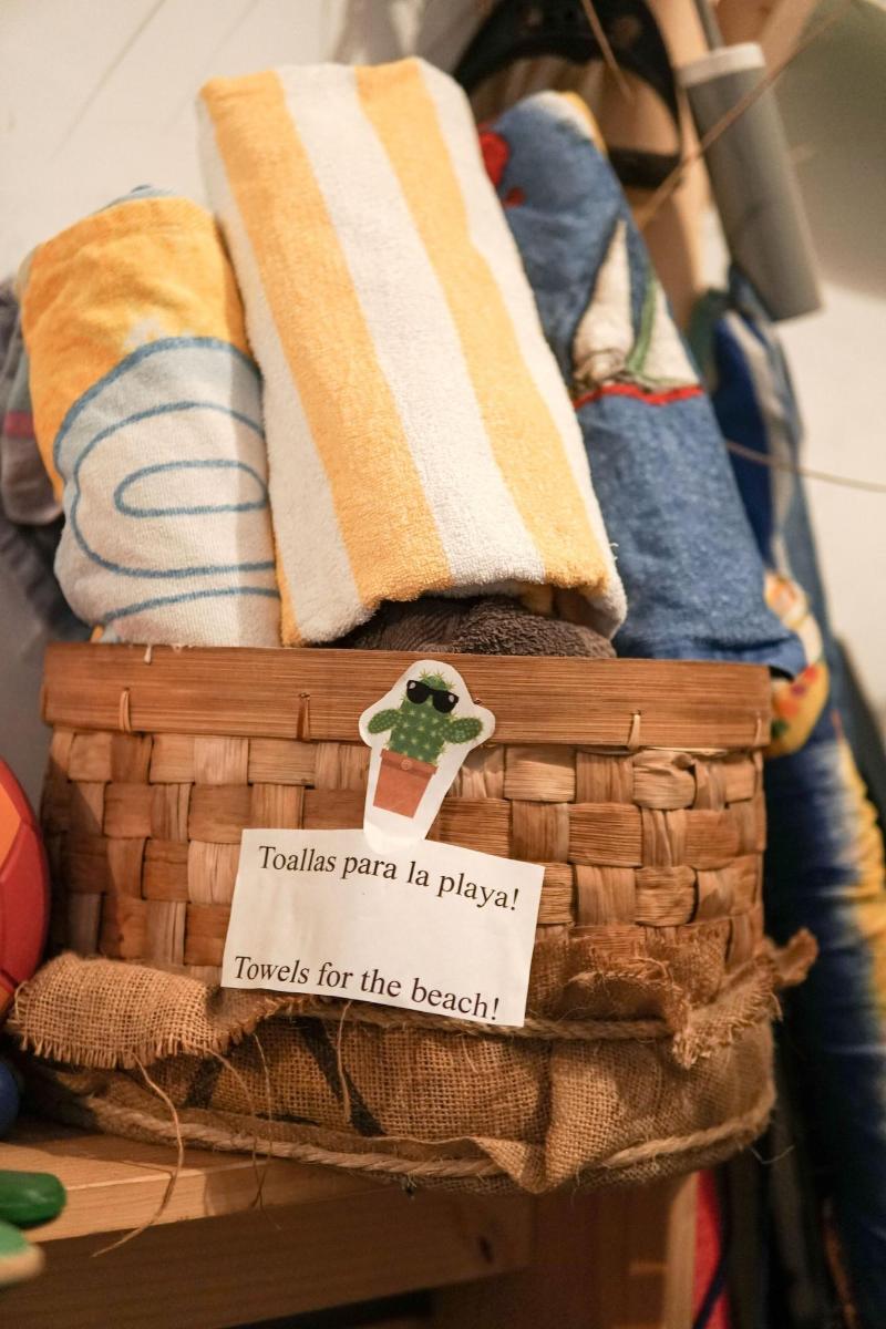 Cactus Host - Lobi