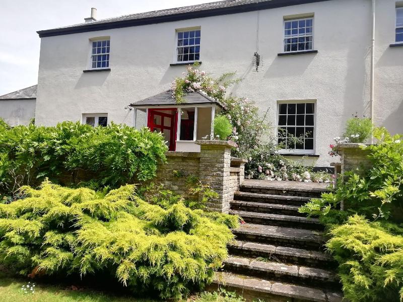 Buckley Farmhouse - Genel