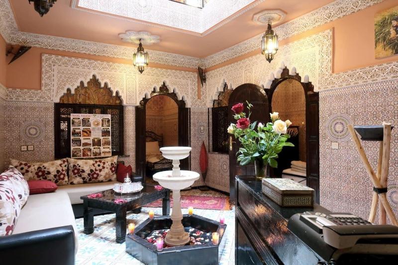 Ha Tel Riad Hayat - Genel