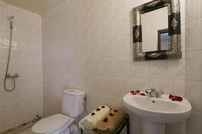 Ha Tel Riad Hayat - Oda