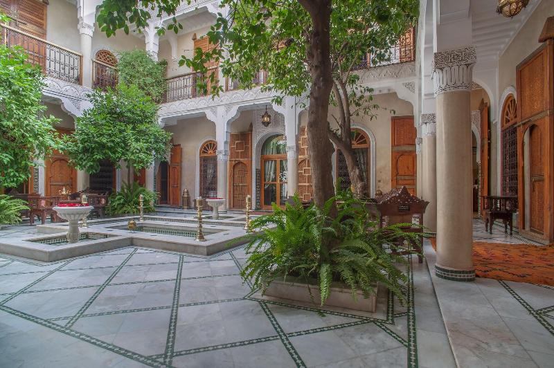 Riad Laurence Olivier - Lobi
