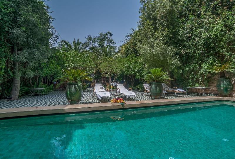 Riad Laurence Olivier - Aktivite