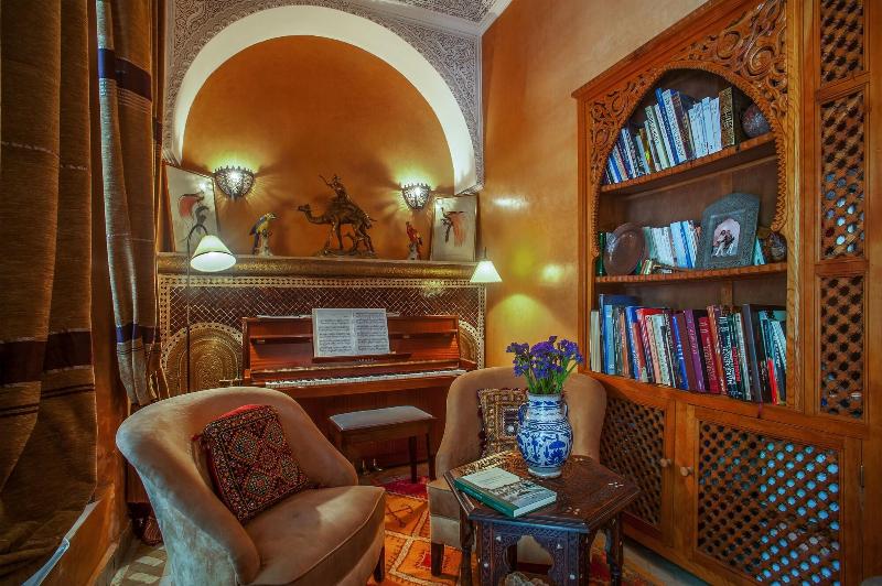 Riad Laurence Olivier - Aktivite