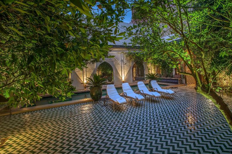 Riad Laurence Olivier - Aktivite