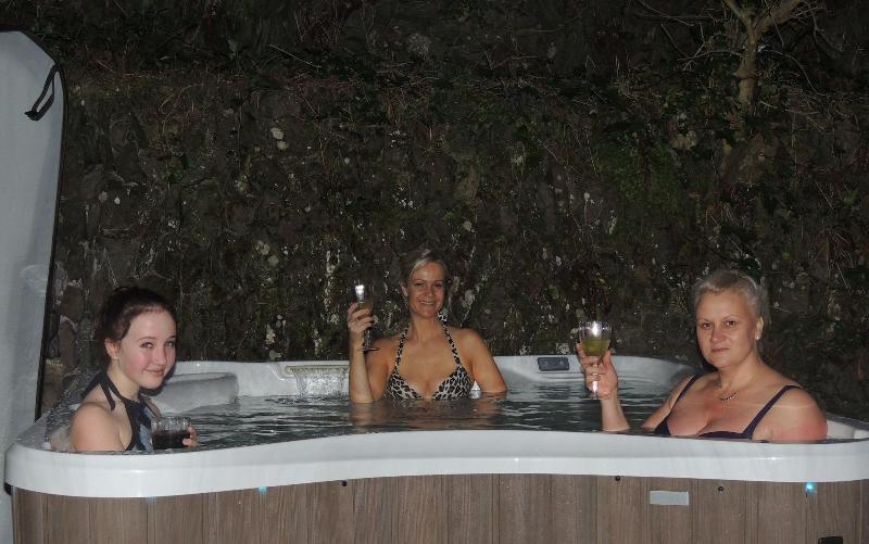Orchard House Hotel - Genel
