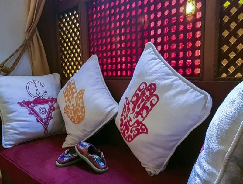 Riad Gallery 49 - Oda