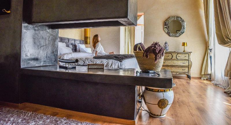 Riad Mayfez Suites Spa - Oda