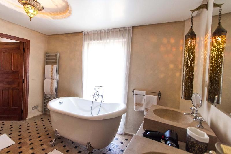 Riad Mayfez Suites Spa - Oda