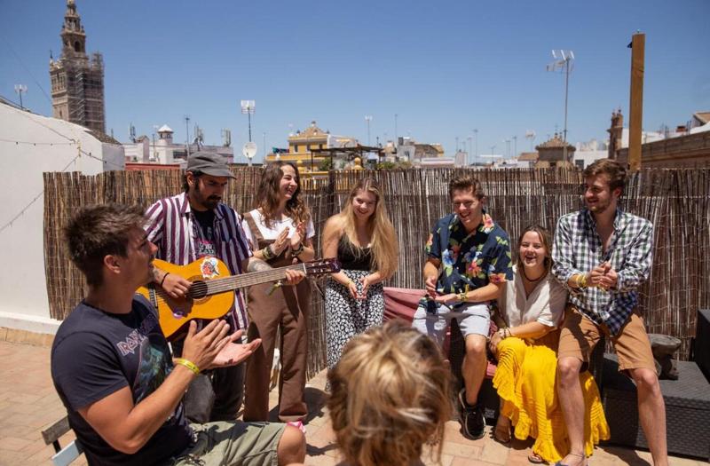 Hostel One Catedral - Genel