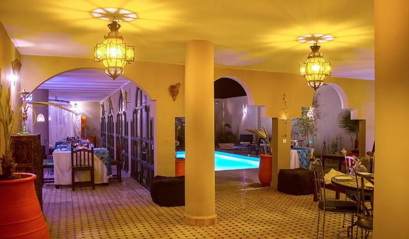 Riad Anma - Lobi