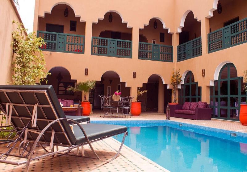 Riad Anma - Aktivite