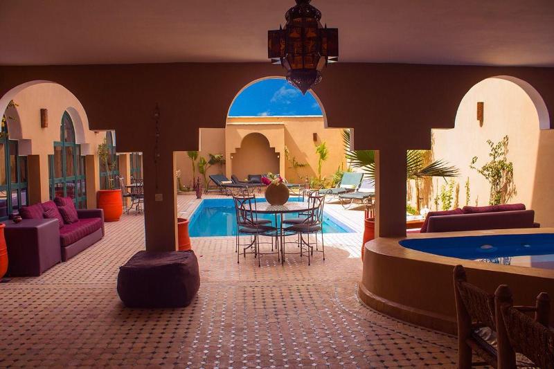 Riad Anma - Genel