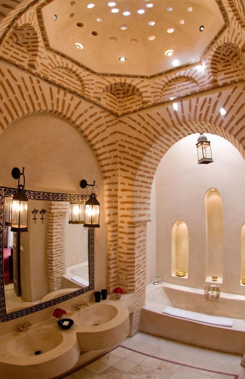 Riad Tzarra - Oda