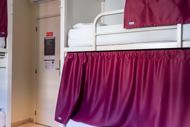 Sant Jordi Hostels Lisbon - Oda