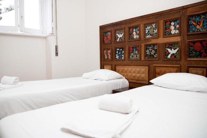 Sant Jordi Hostels Lisbon - Oda