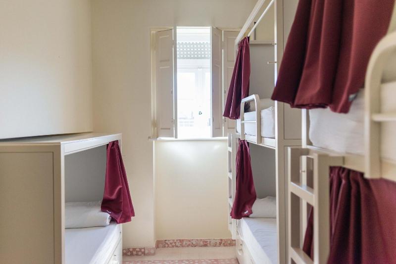 Sant Jordi Hostels Lisbon - Oda