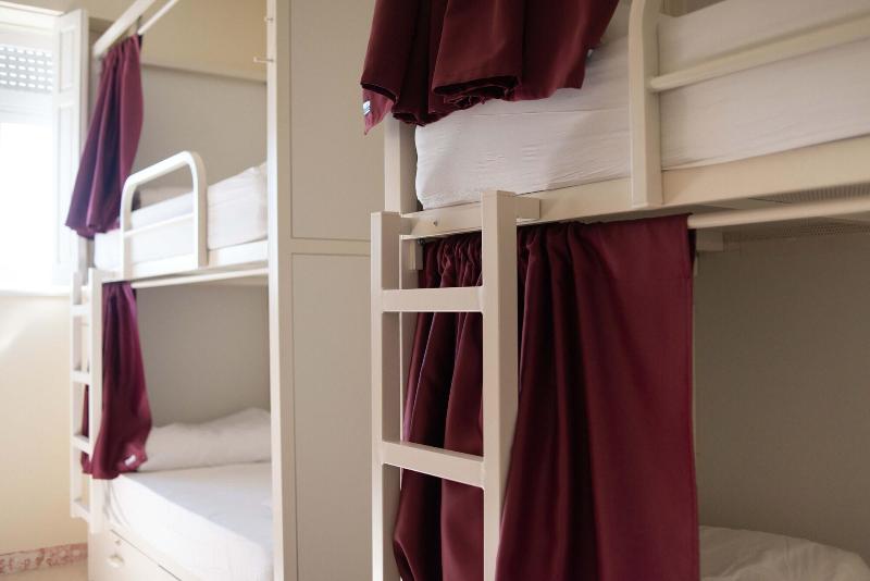 Sant Jordi Hostels Lisbon - Oda
