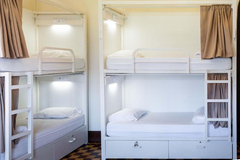 Sant Jordi Hostels Lisbon - Oda