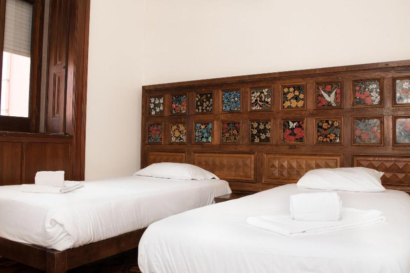 Sant Jordi Hostels Lisbon - Oda