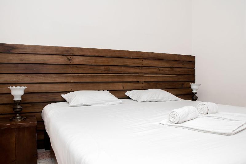 Sant Jordi Hostels Lisbon - Oda
