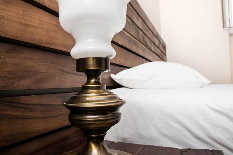 Sant Jordi Hostels Lisbon - Oda