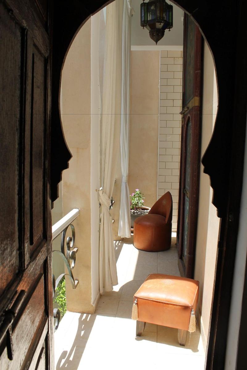 Riad Nafis - Oda