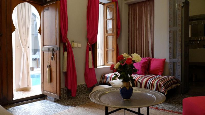 Riad Nafis - Oda