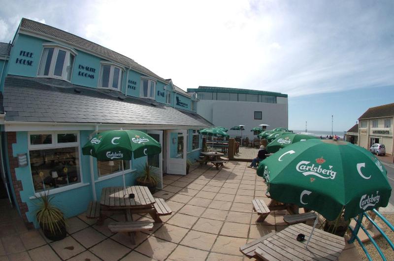 The Waterfront Inn - Teras