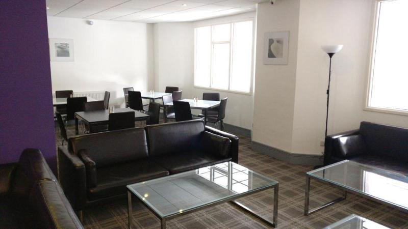 Wave Crest Hotel - Lobi