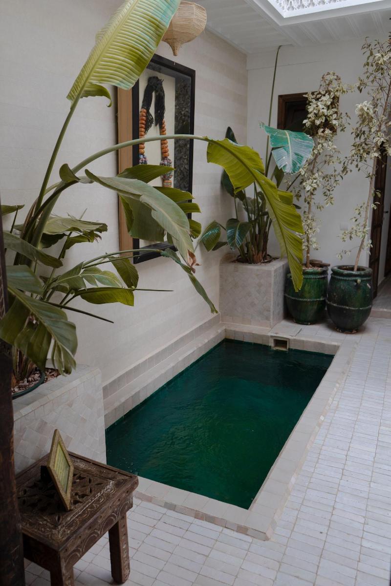Riad Beata - Genel